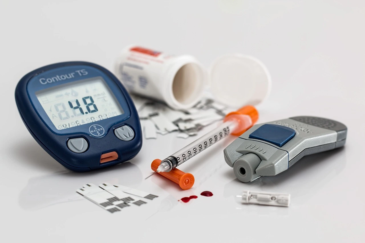 Senior checking blood sugar levels and managing diabetes risk